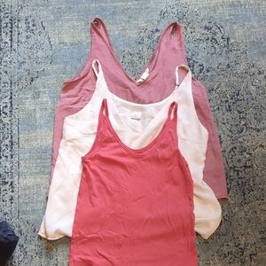 Set Of 3 Tank Tops